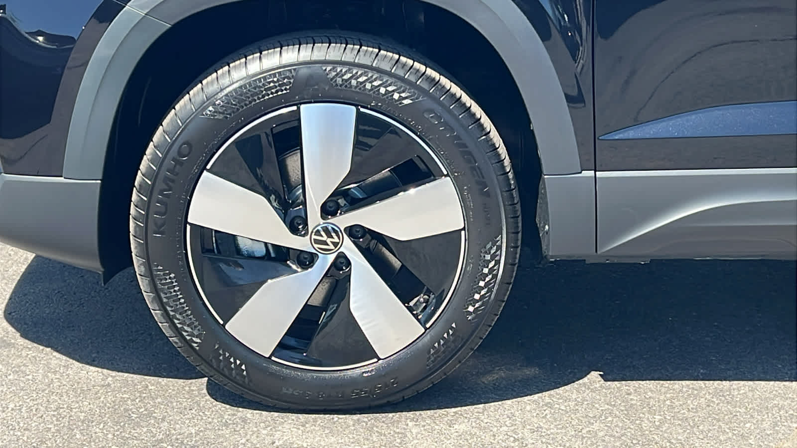 Thumbnail: 2026 Volkswagen Taos - 9