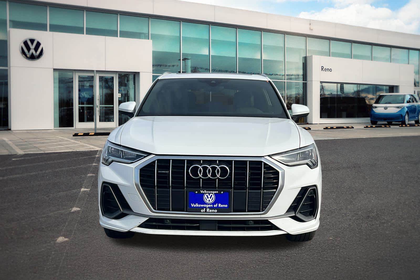 Thumbnail: 2023 Audi Q3 - 2