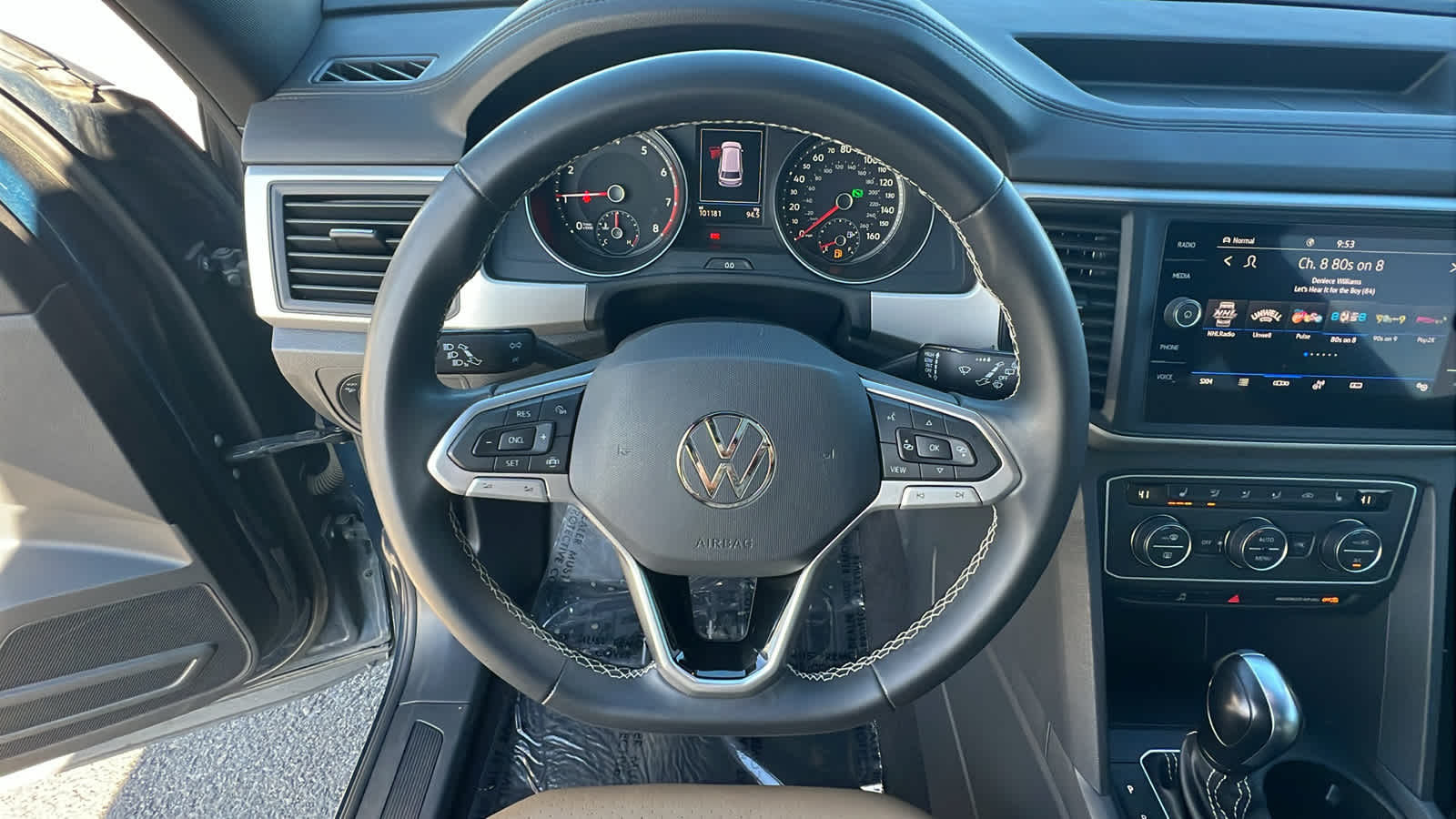 Thumbnail: 2021 Volkswagen Atlas - 18