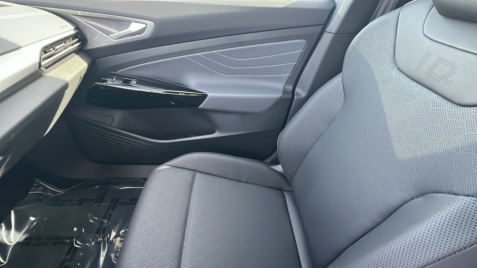 Thumbnail: 2026 Volkswagen ID.4 - 12