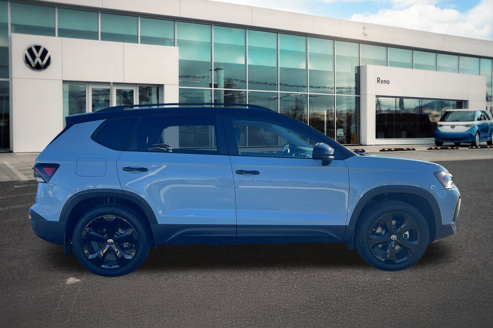 Thumbnail: 2026 Volkswagen Taos - 4