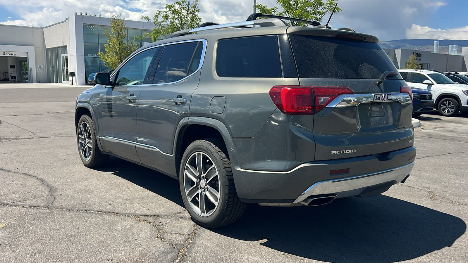 Thumbnail: 2017 GMC Acadia - 7
