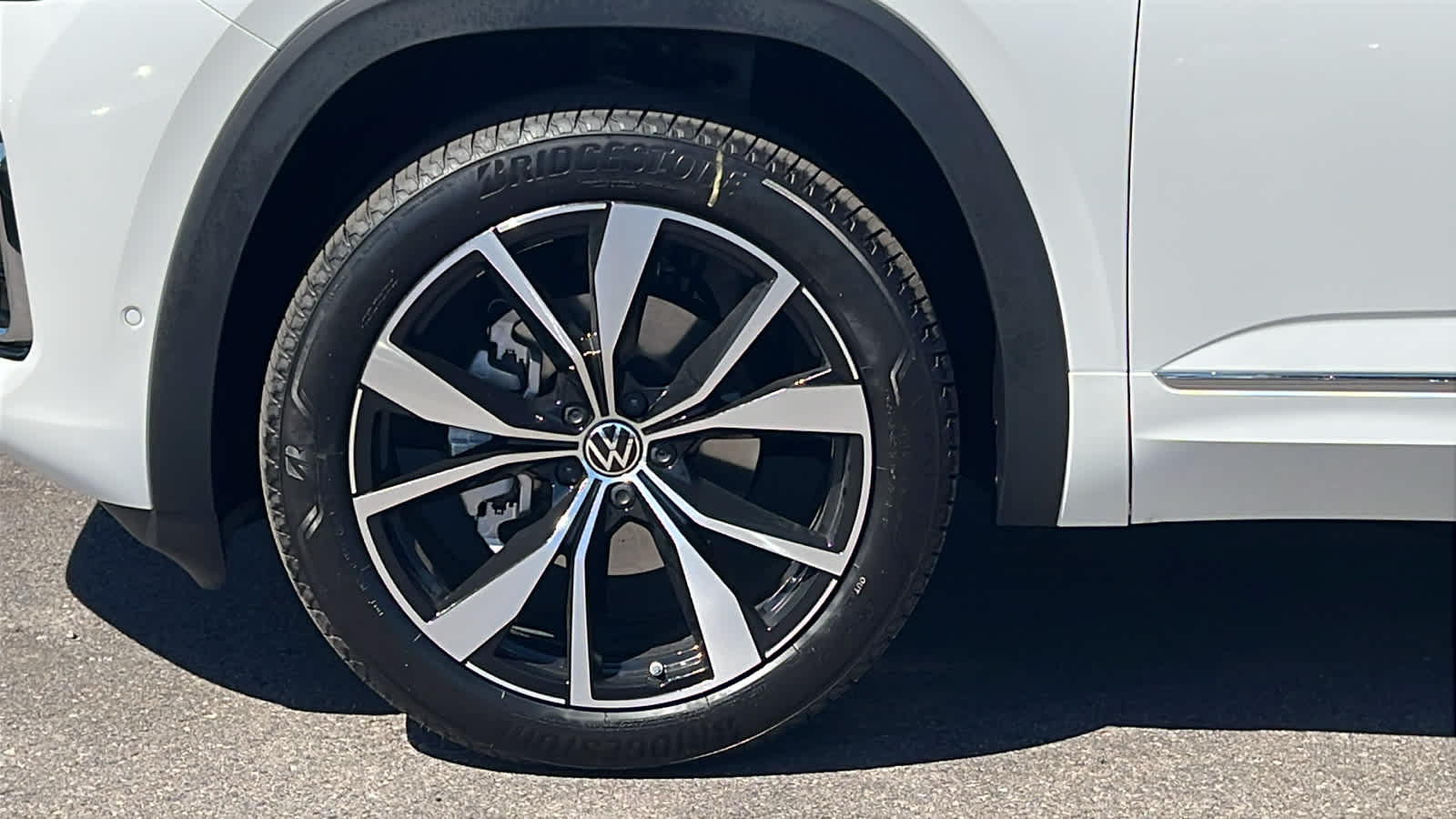 Thumbnail: 2026 Volkswagen Atlas - 9