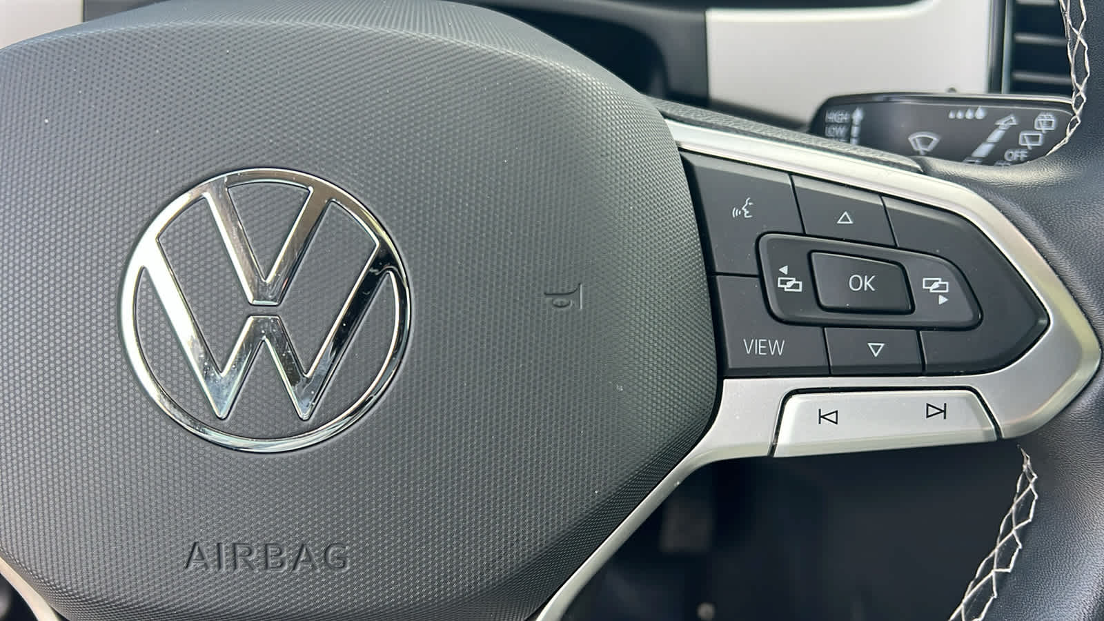 Thumbnail: 2022 Volkswagen Atlas - 20