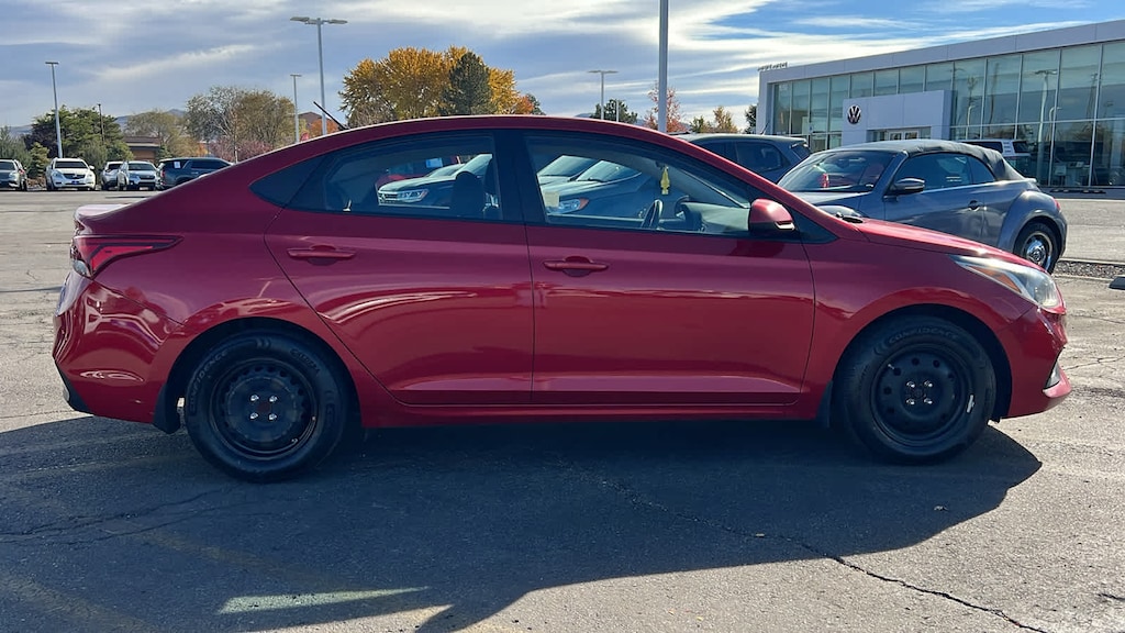 Used 2020 Hyundai Accent SE Sedan