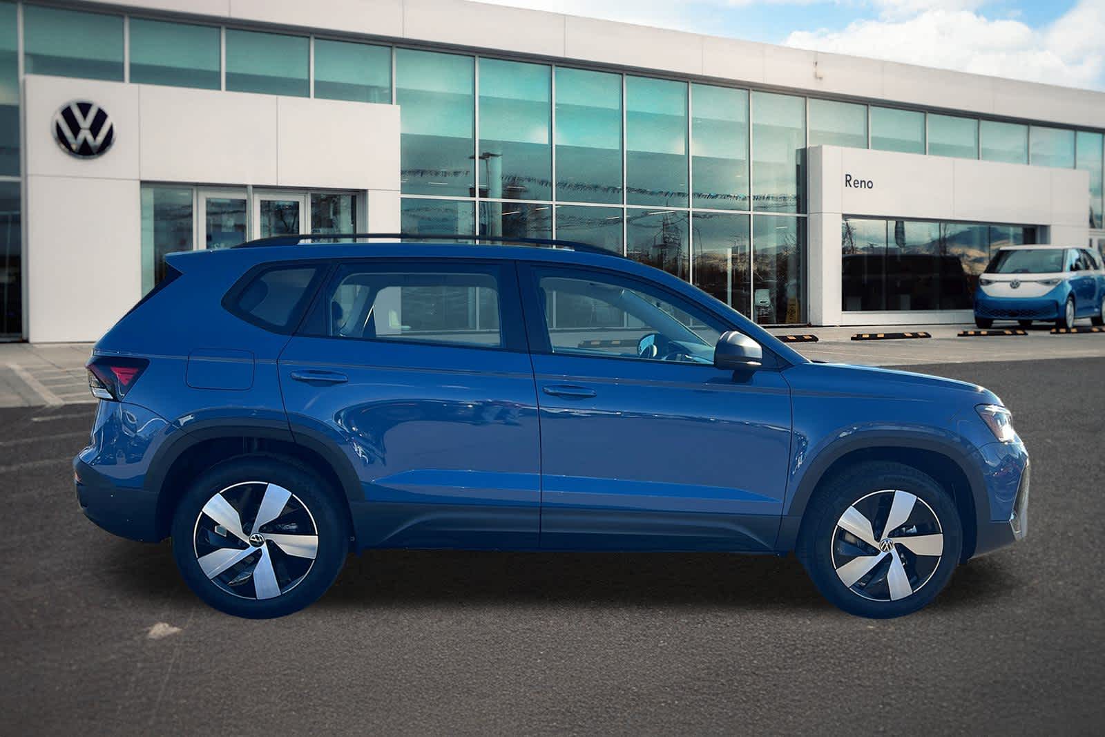 Thumbnail: 2026 Volkswagen Taos - 4