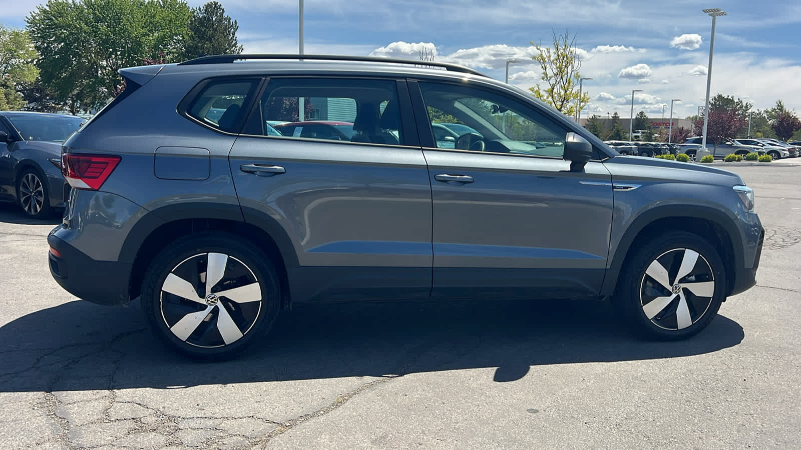 Thumbnail: 2024 Volkswagen Taos - 4