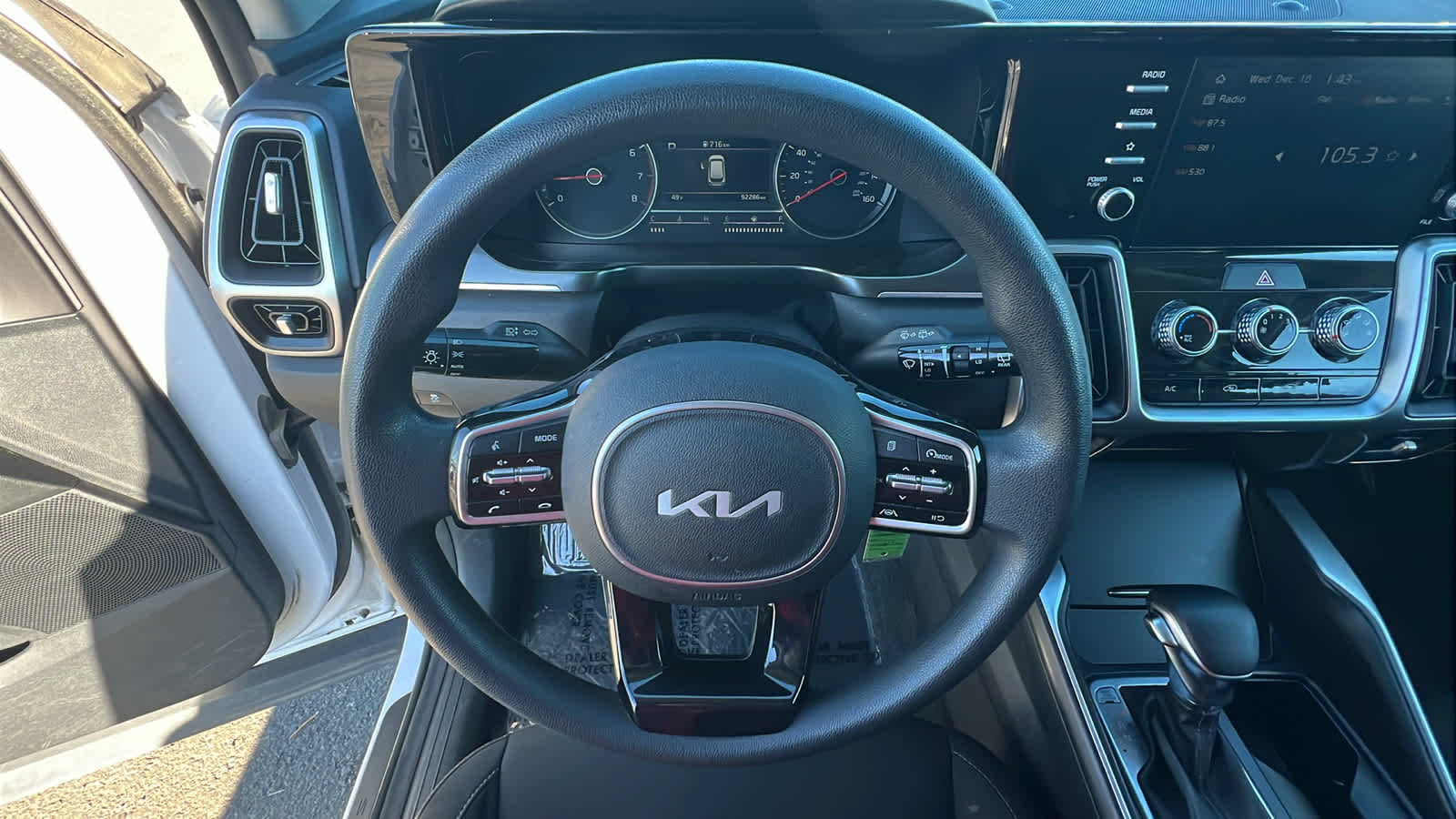 Thumbnail: 2022 Kia Sorento - 18