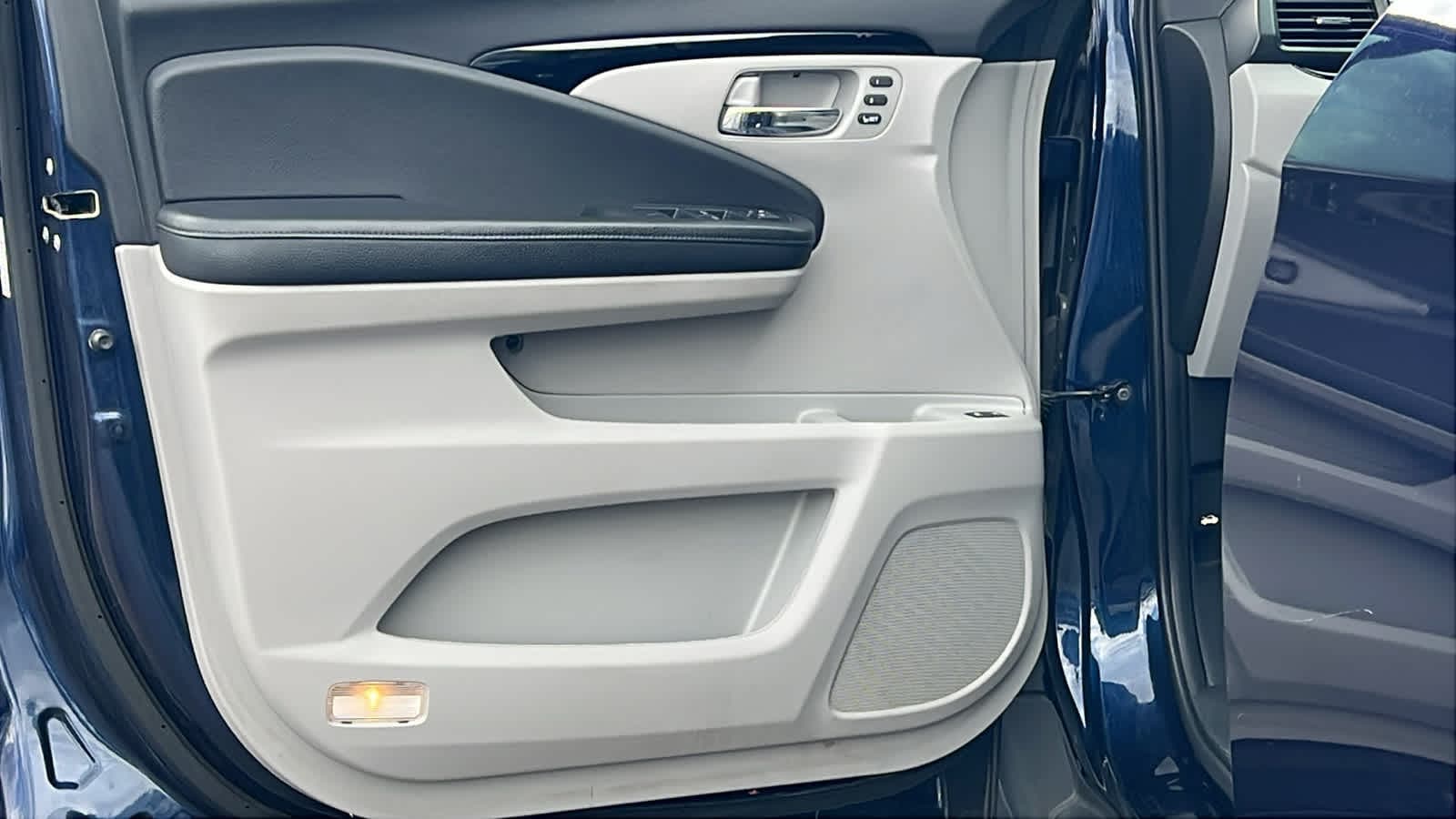 Thumbnail: 2019 Honda Pilot - 23