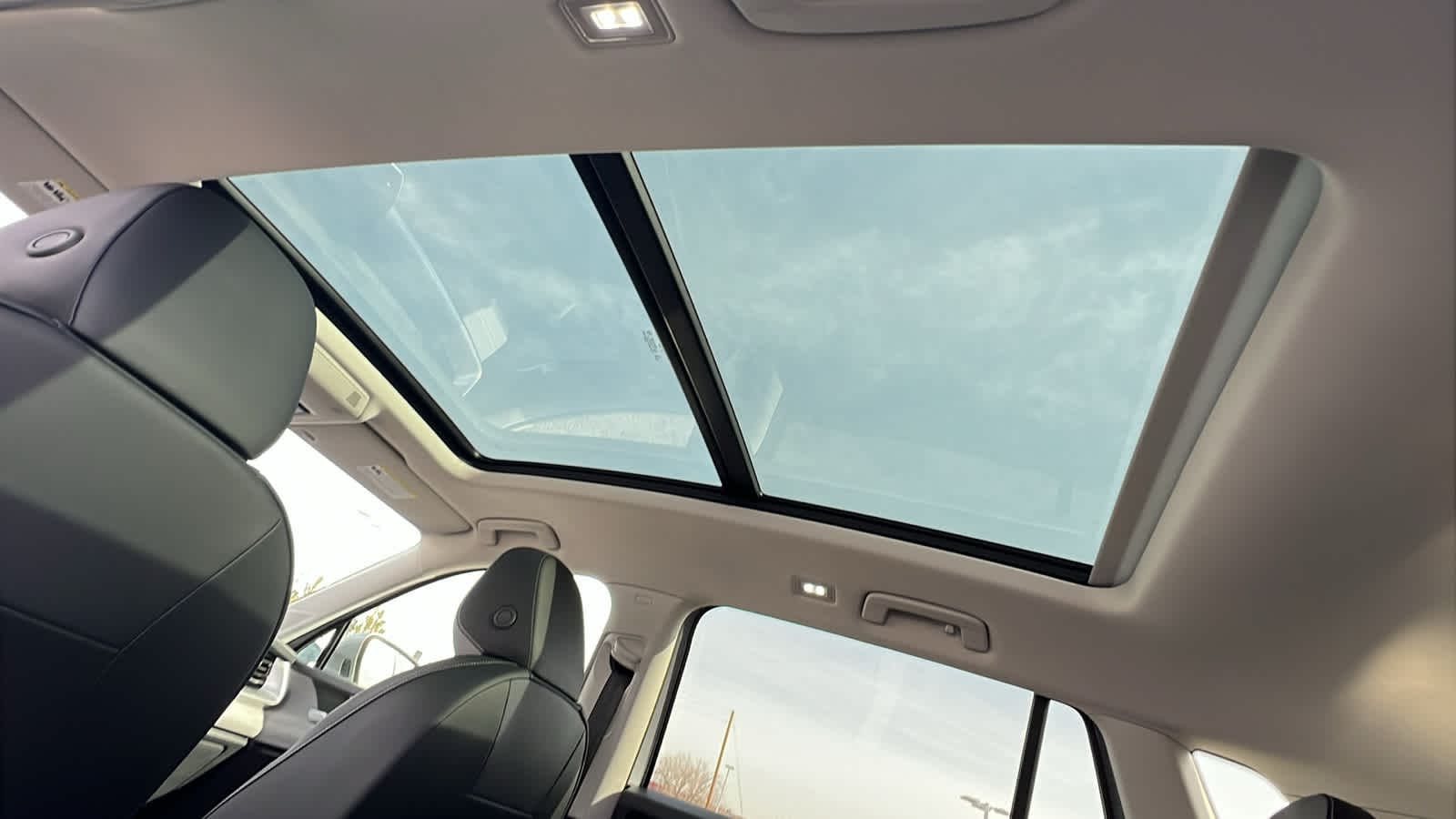 Thumbnail: 2026 Volkswagen Tiguan - 31