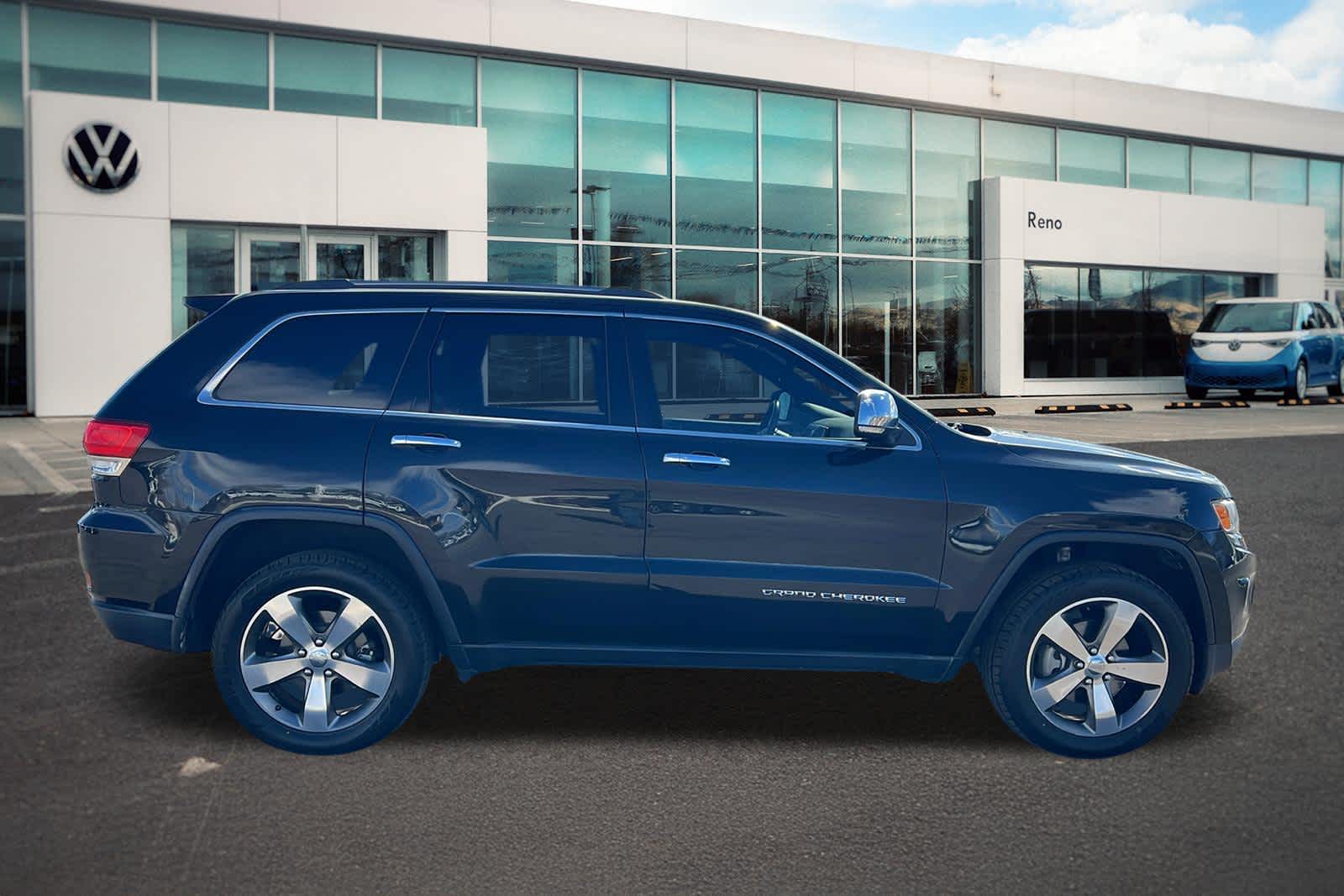 Thumbnail: 2016 Jeep Grand Cherokee - 4