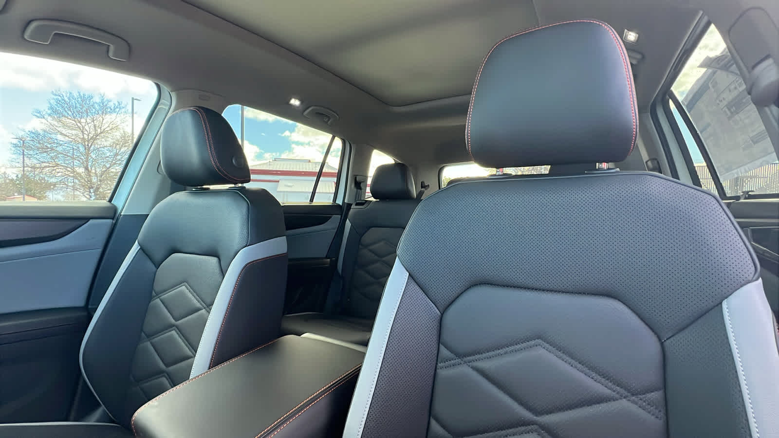 Thumbnail: 2026 Volkswagen Atlas - 11