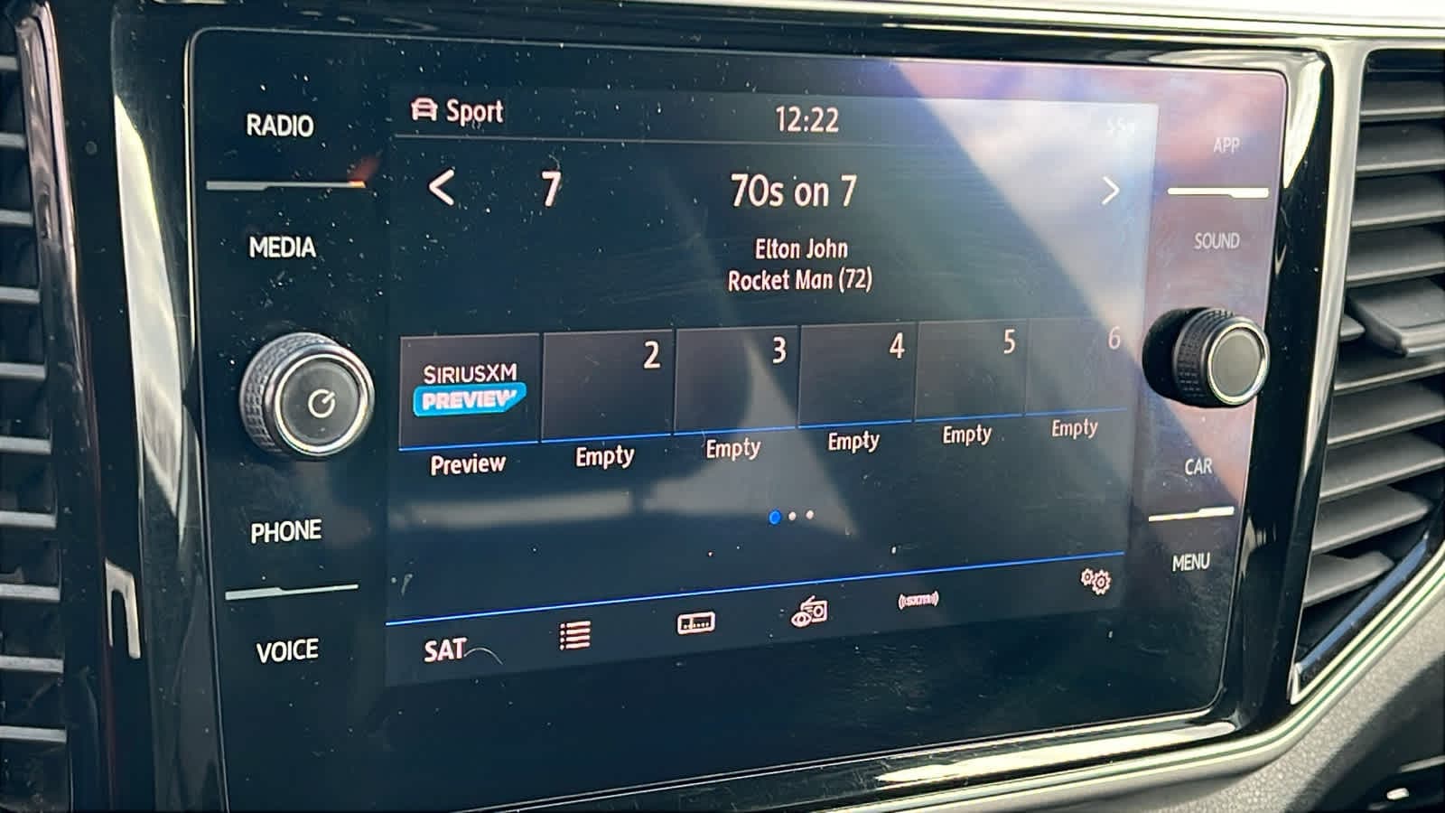 Thumbnail: 2018 Volkswagen Atlas - 15