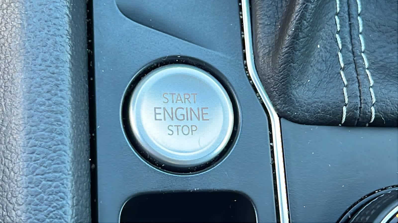 Thumbnail: 2021 Volkswagen Atlas - 17