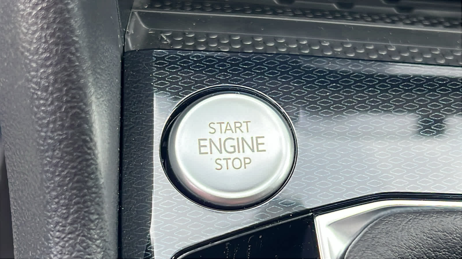 Thumbnail: 2026 Volkswagen Taos - 17