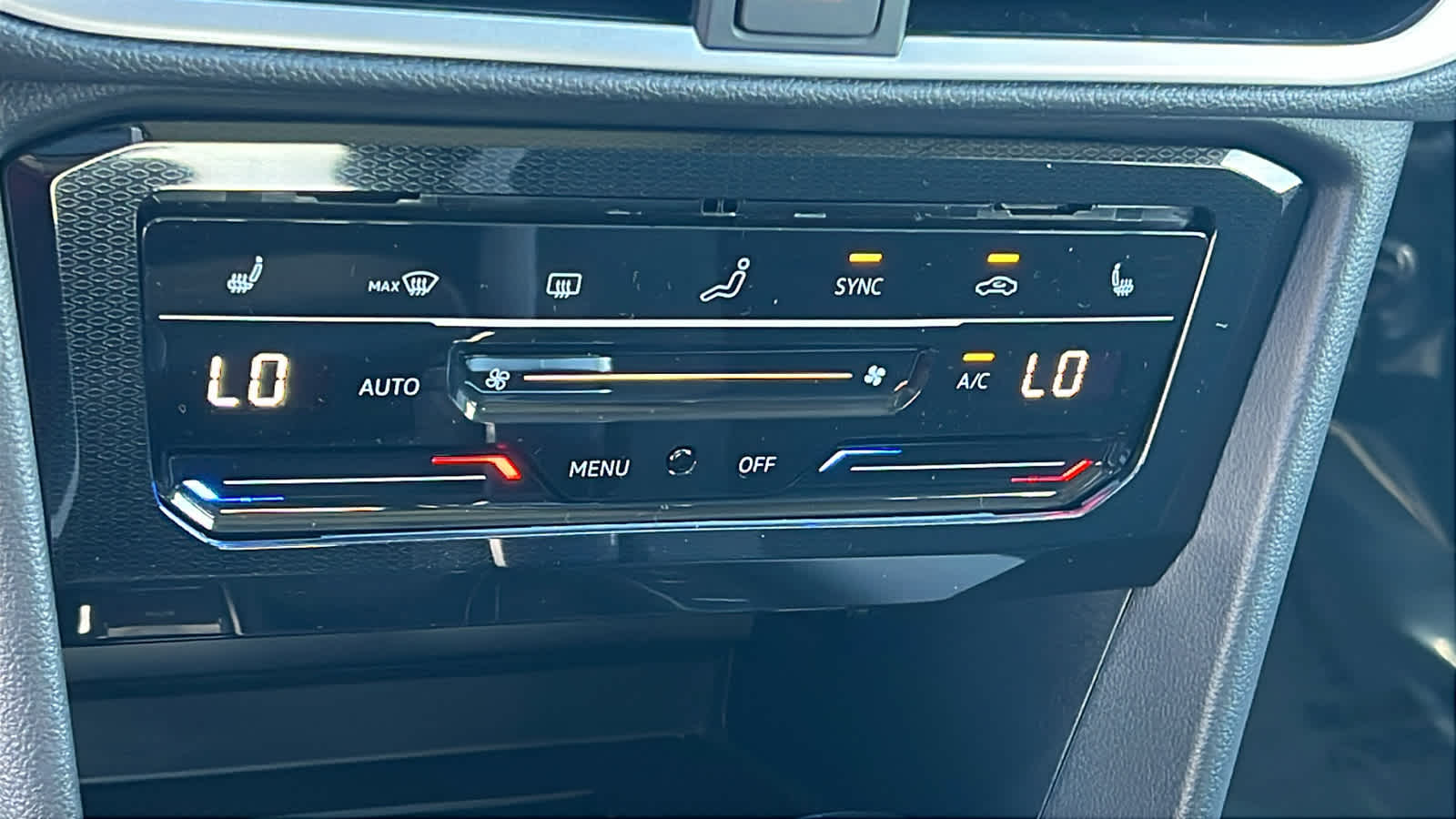 Thumbnail: 2026 Volkswagen Taos - 14