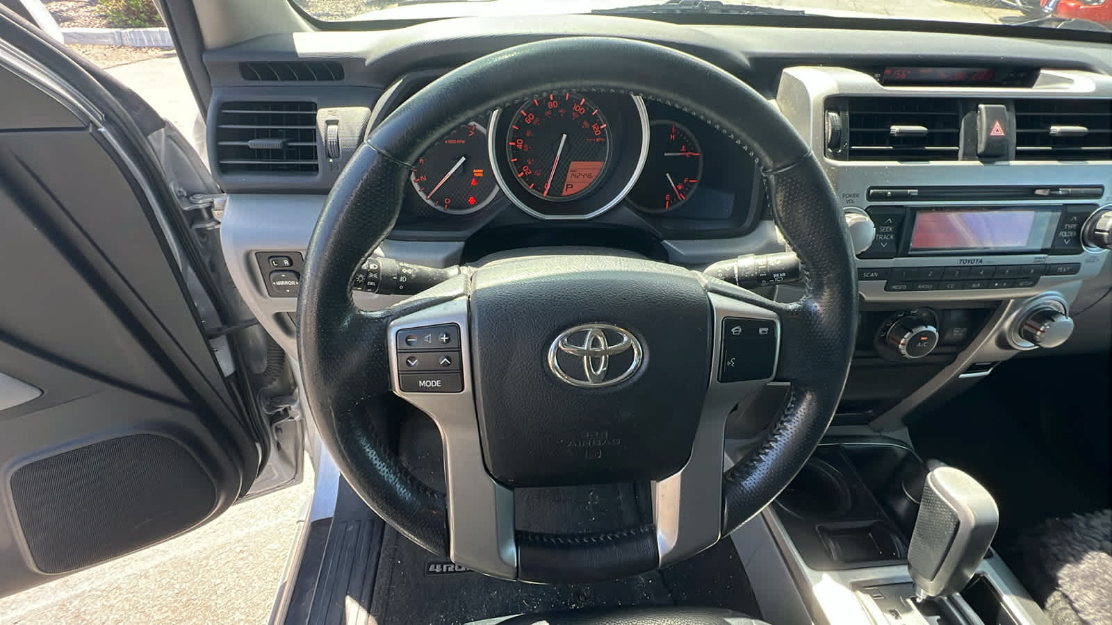 Thumbnail: 2011 Toyota 4Runner - 10