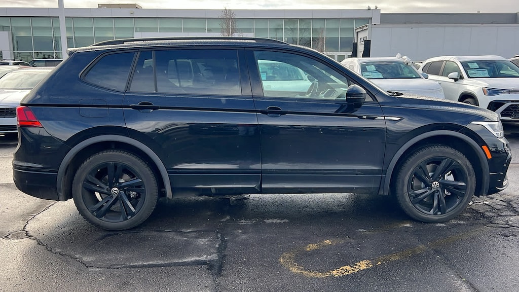 Used 2024 Volkswagen Tiguan SE R-Line Black SUV