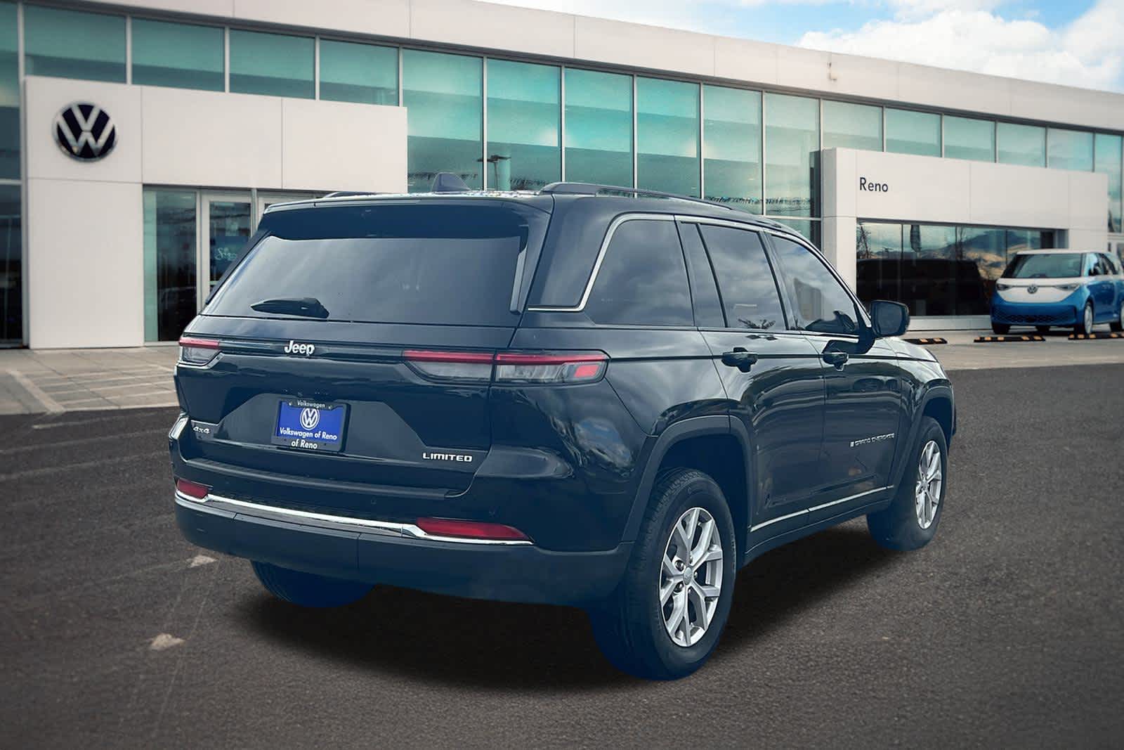 Thumbnail: 2022 Jeep Grand Cherokee - 5