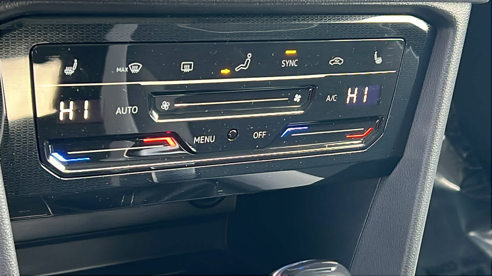 Thumbnail: 2026 Volkswagen Taos - 14