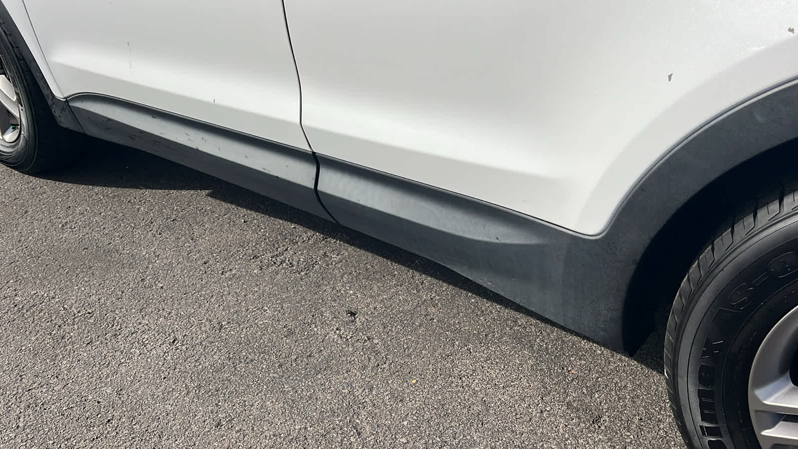 Thumbnail: 2017 Hyundai Santa Fe - 10