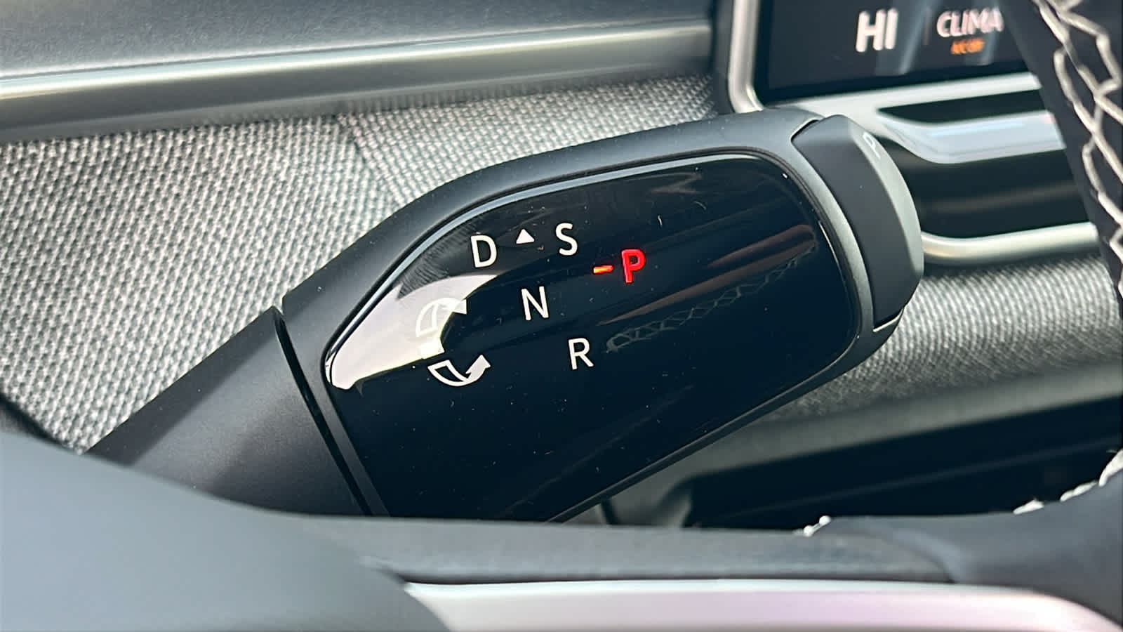 Thumbnail: 2026 Volkswagen Tiguan - 13