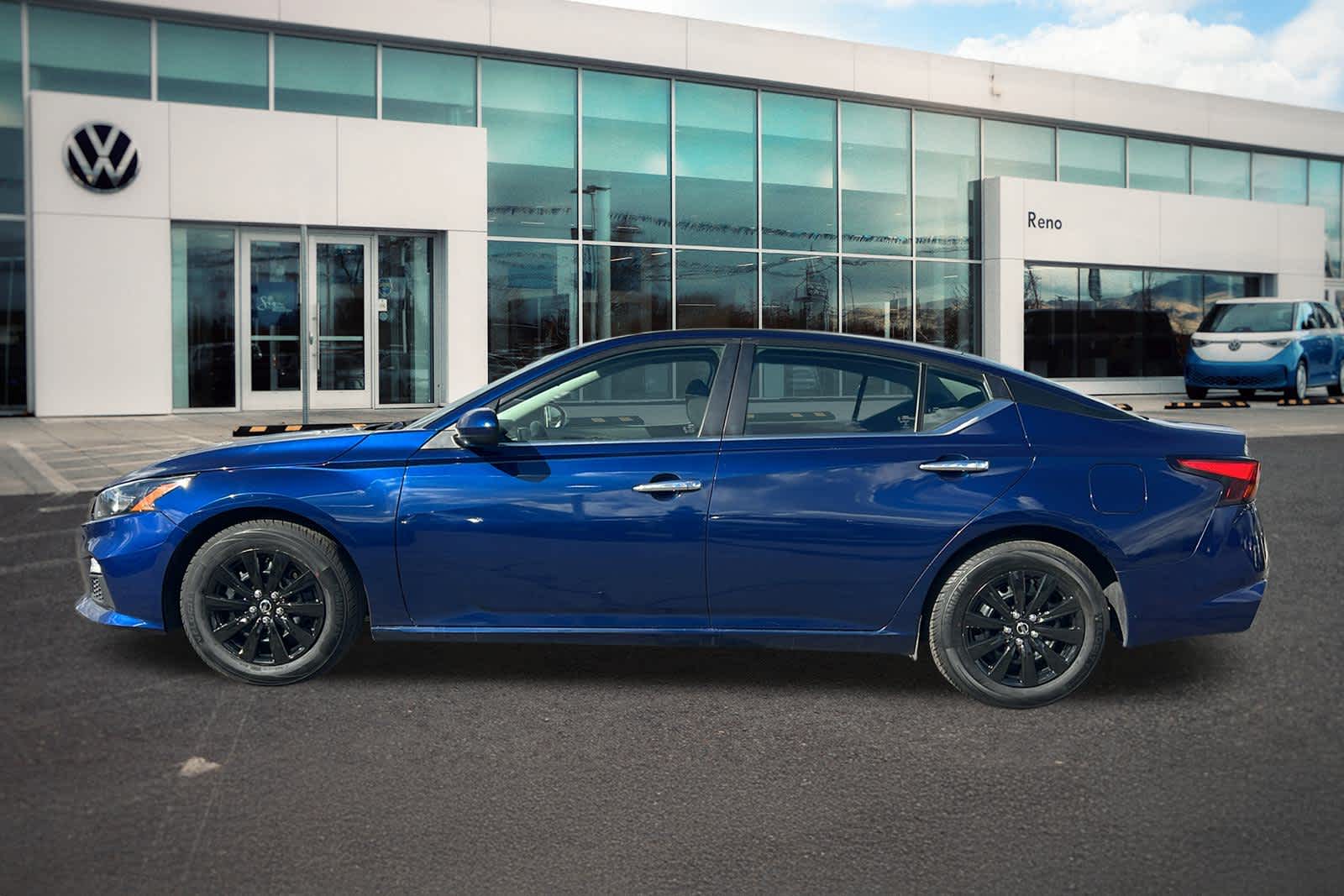 Thumbnail: 2022 Nissan Altima - 8