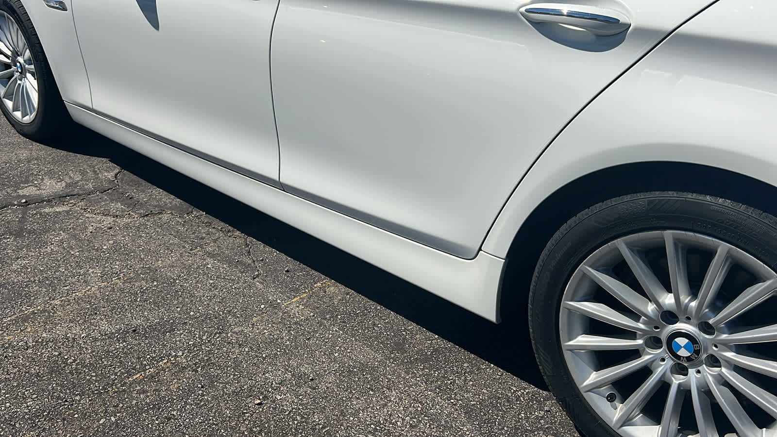 Thumbnail: 2012 BMW 5 Series - 10
