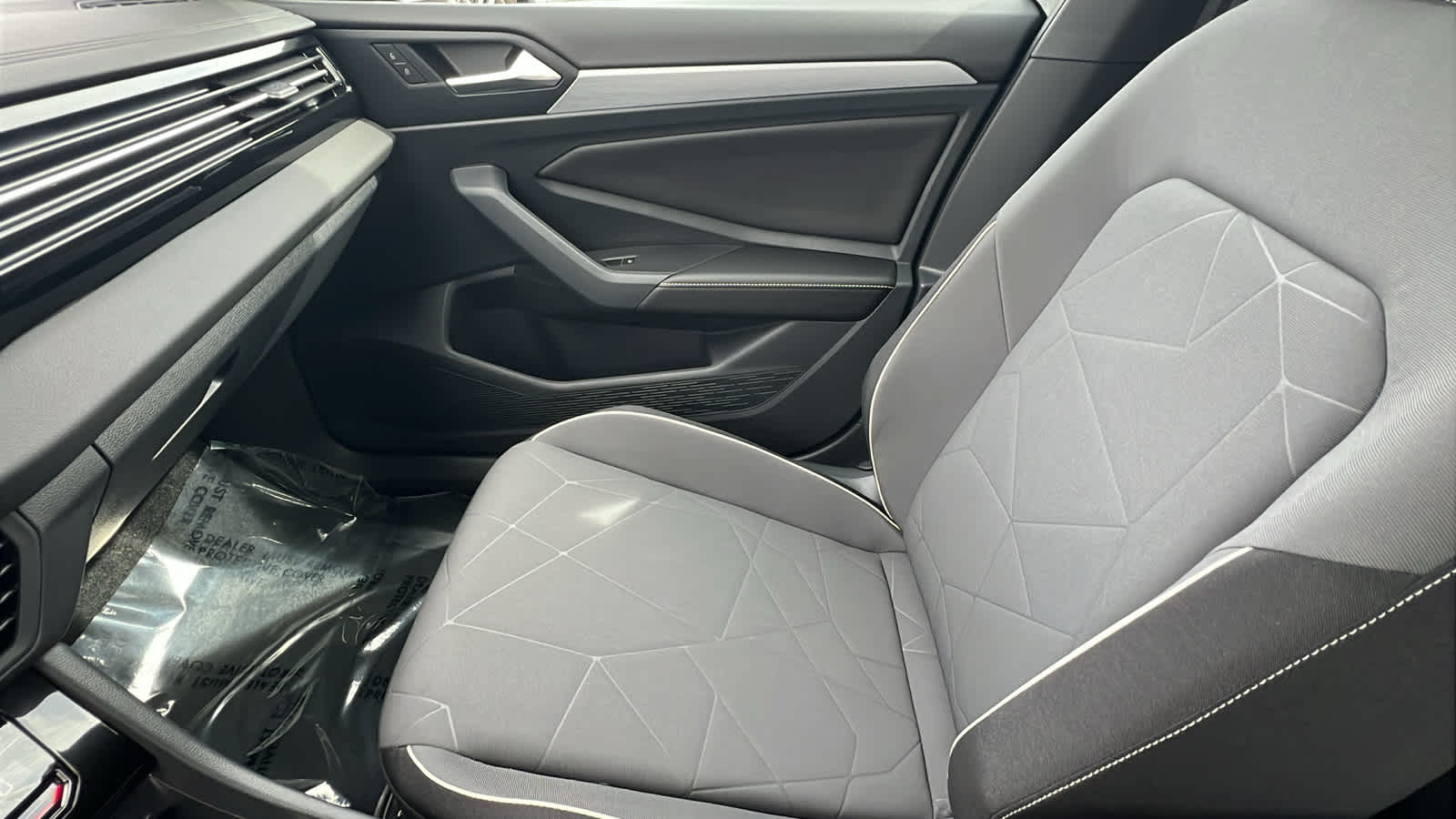 Thumbnail: 2026 Volkswagen Jetta - 12