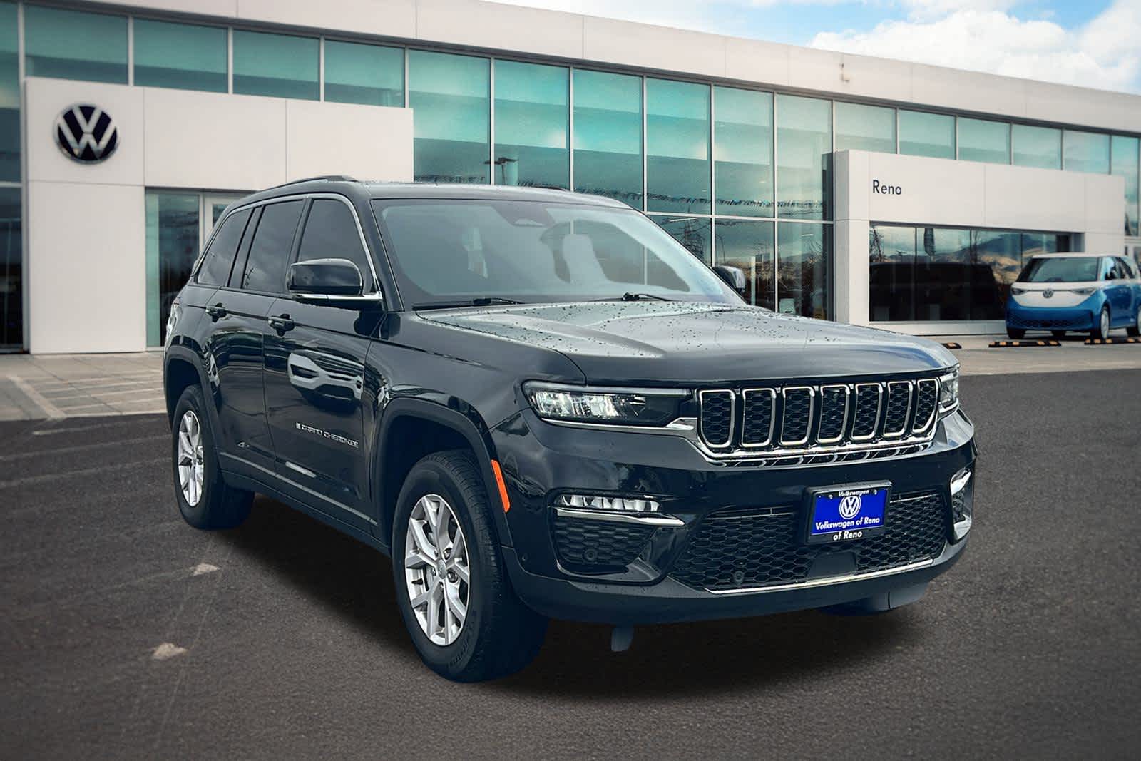 Thumbnail: 2022 Jeep Grand Cherokee - 3