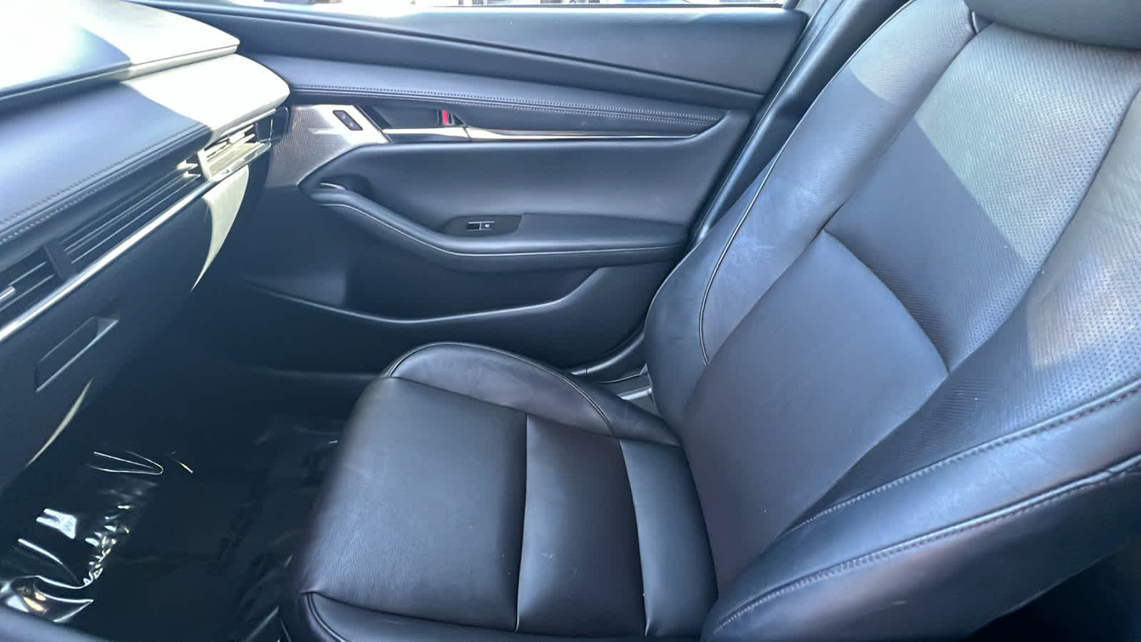 Thumbnail: 2023 Mazda Mazda3 - 12