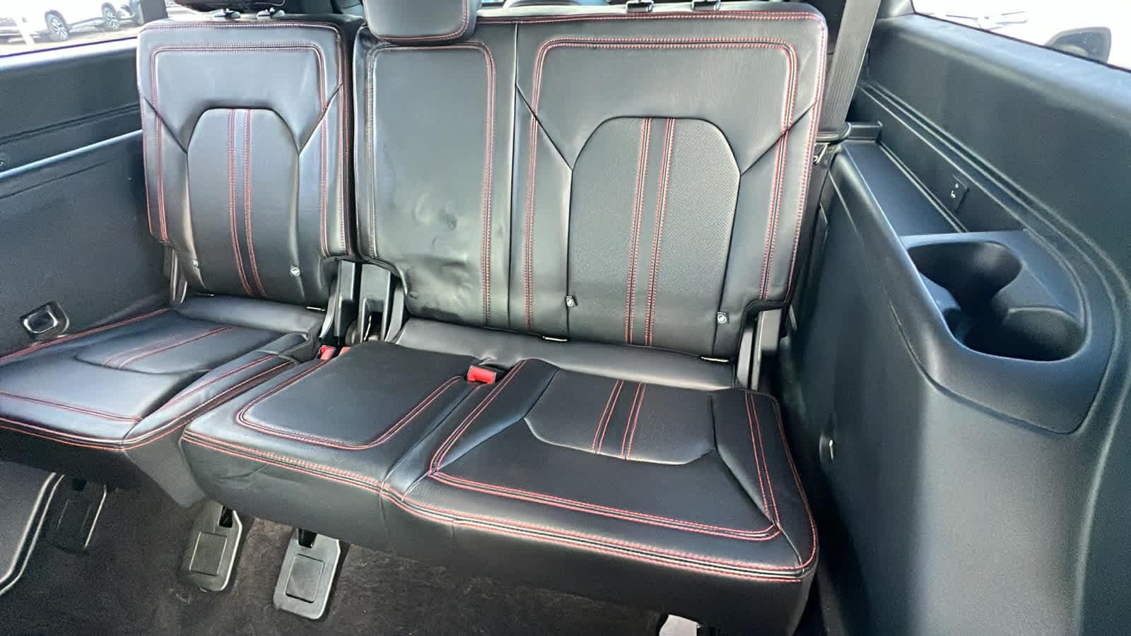 Thumbnail: 2021 Ford Expedition MAX - 32