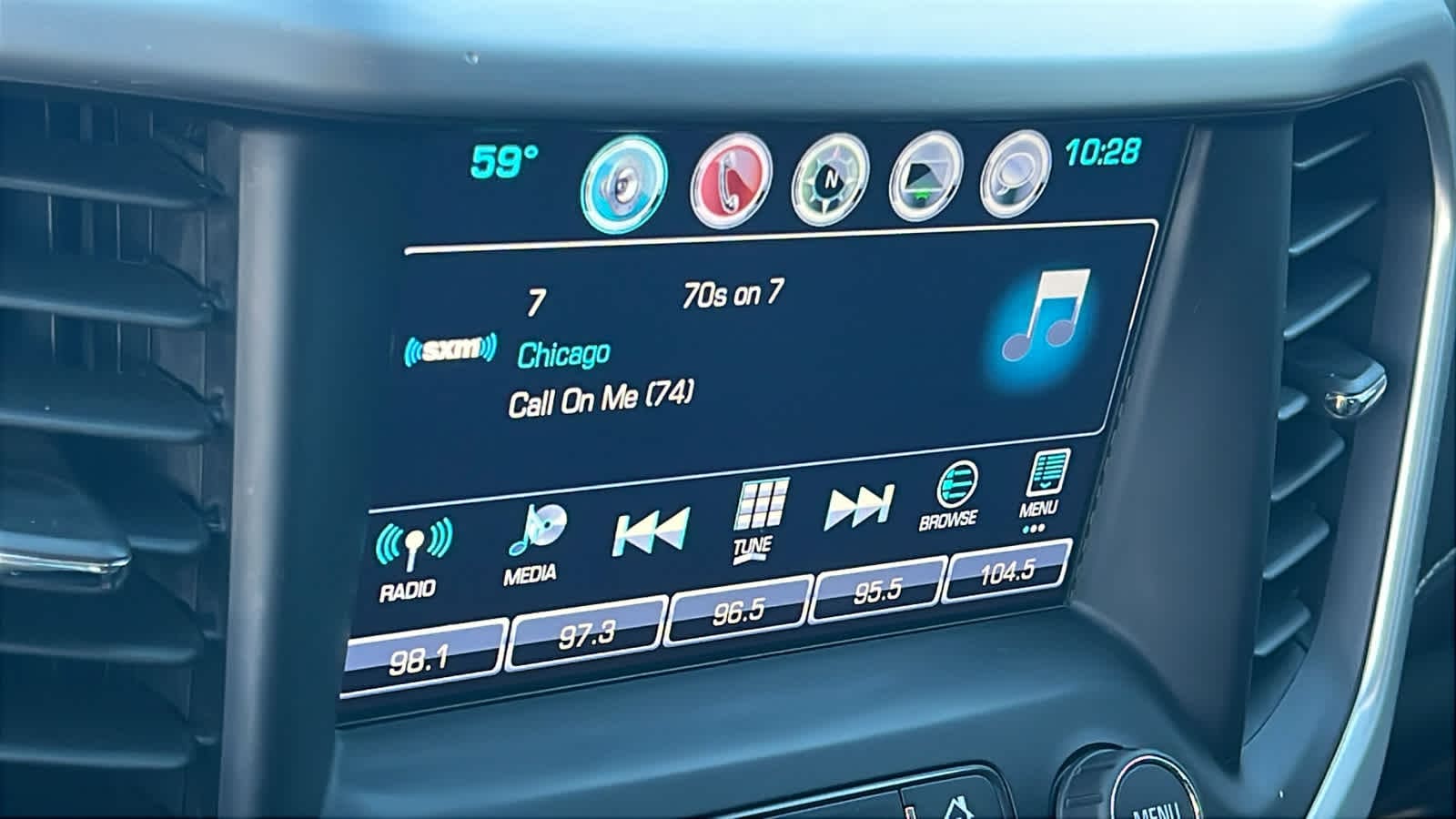 Thumbnail: 2017 GMC Acadia - 15