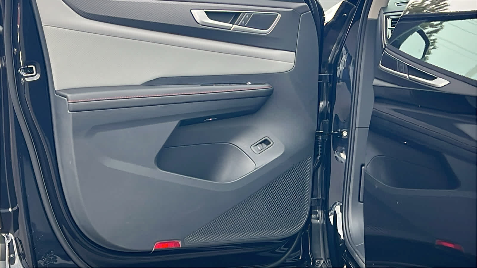 Thumbnail: 2026 Volkswagen Atlas - 23