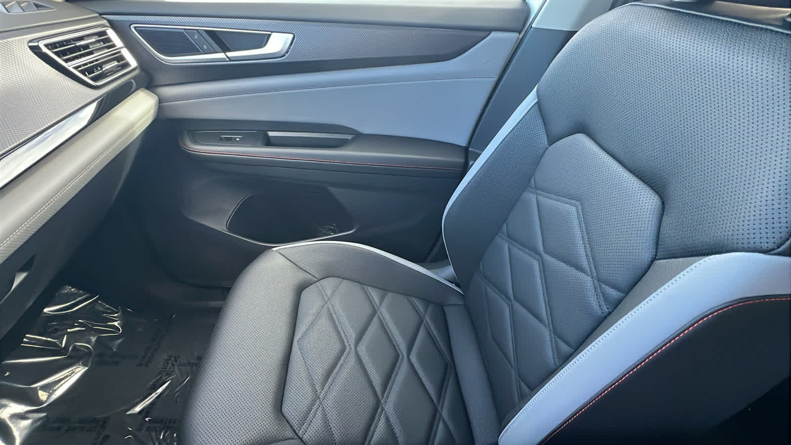 Thumbnail: 2026 Volkswagen Atlas - 12