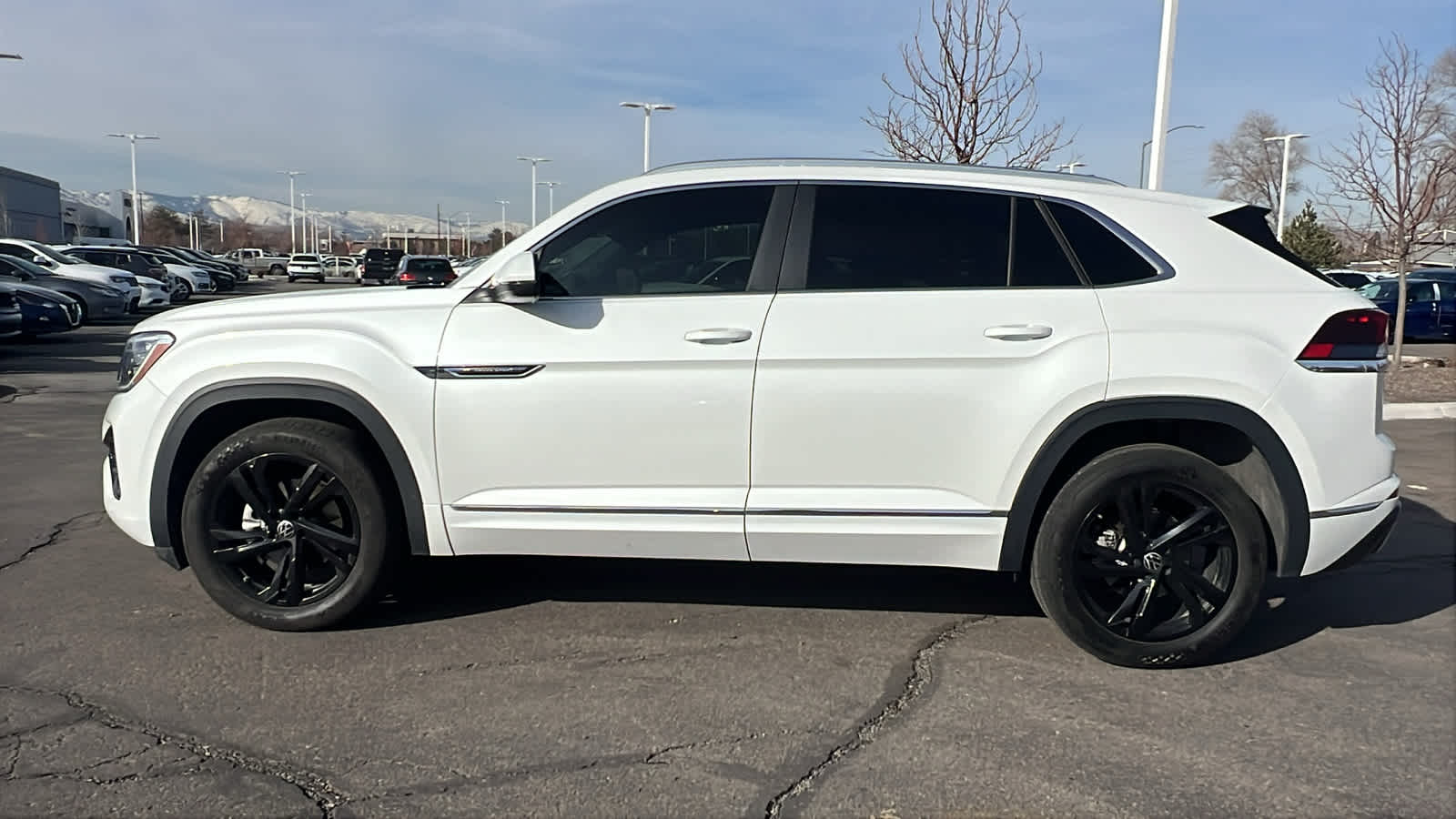 Thumbnail: 2024 Volkswagen Atlas - 8