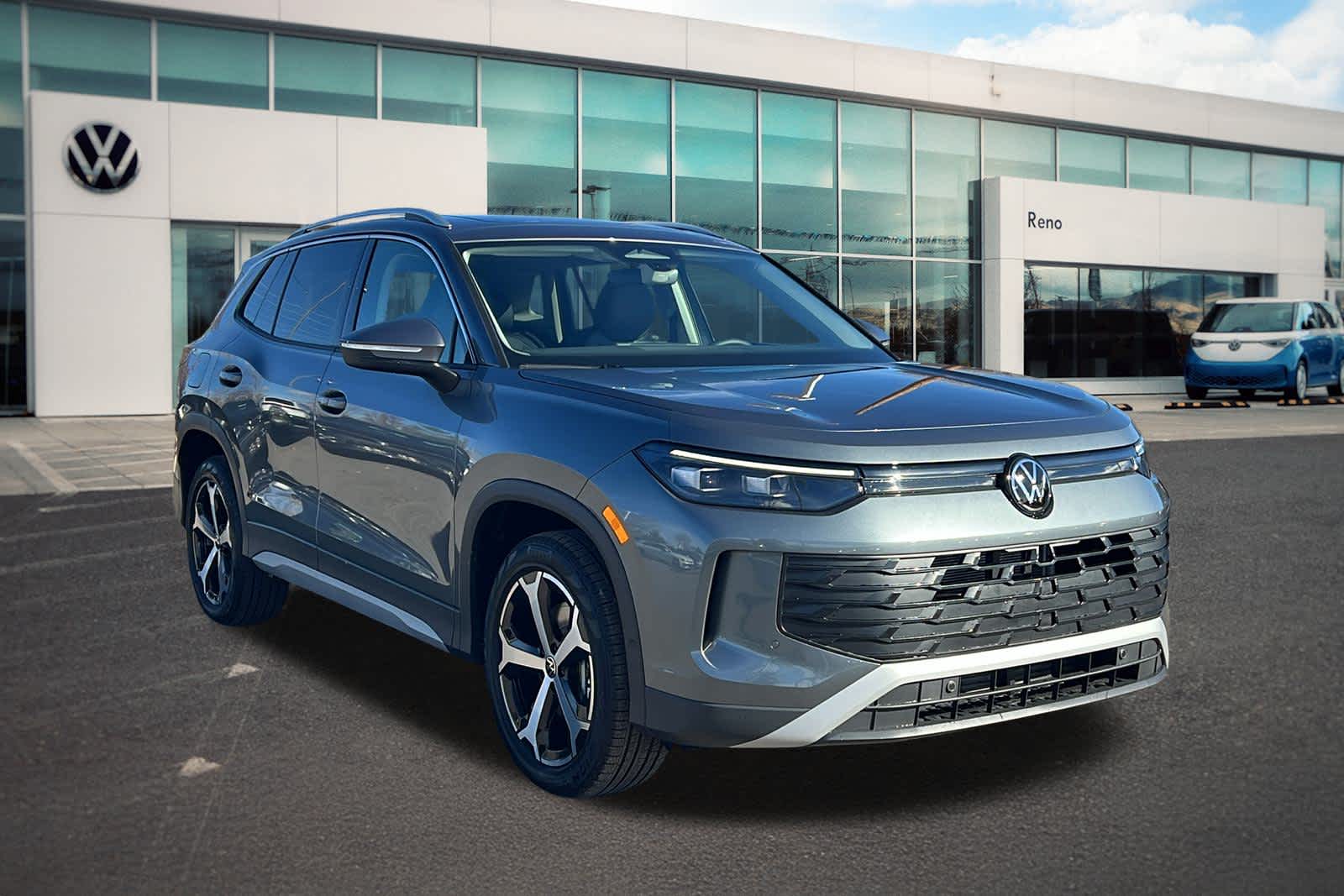 Thumbnail: 2026 Volkswagen Tiguan - 3