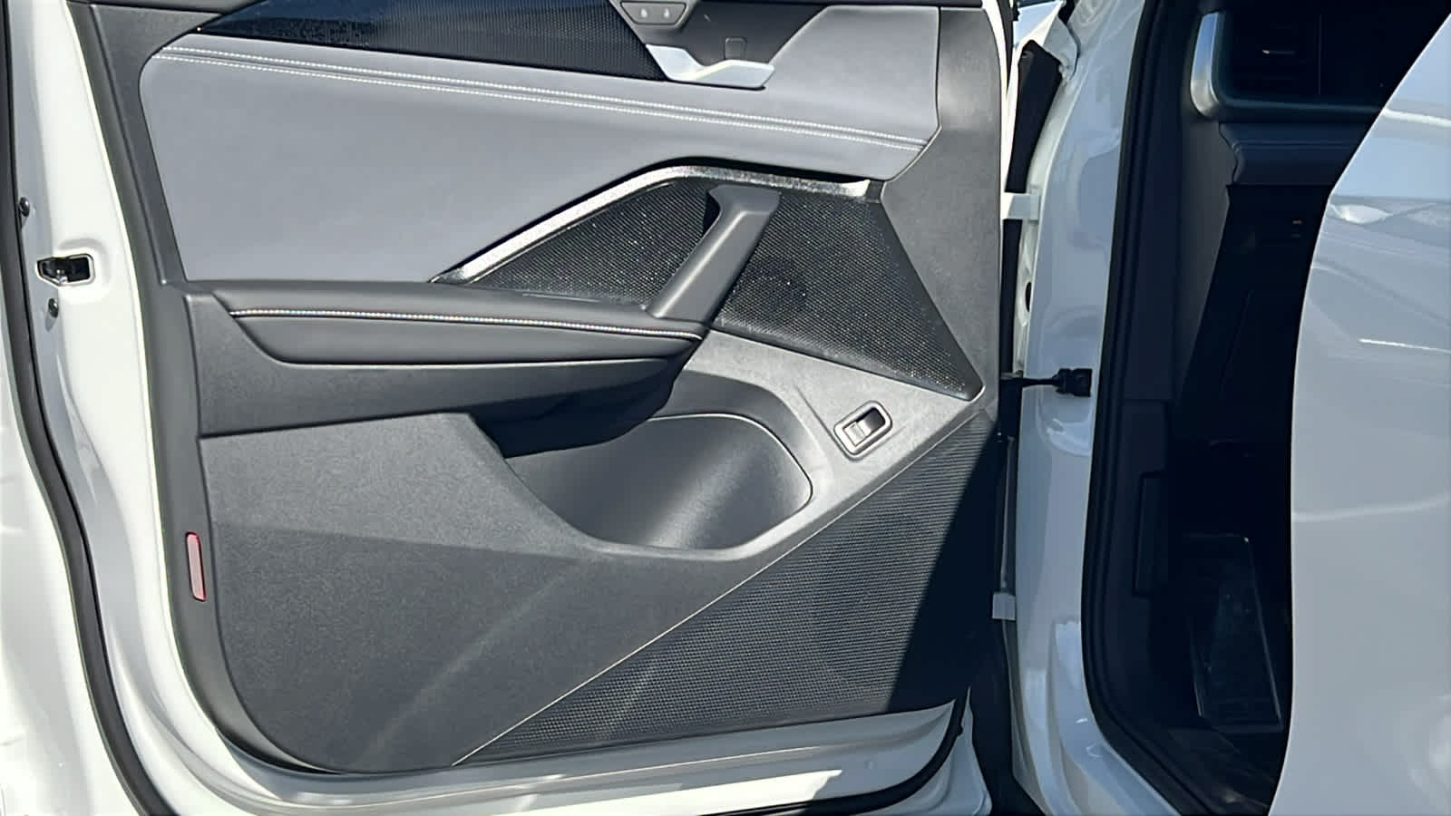 Thumbnail: 2026 Volkswagen Tiguan - 23