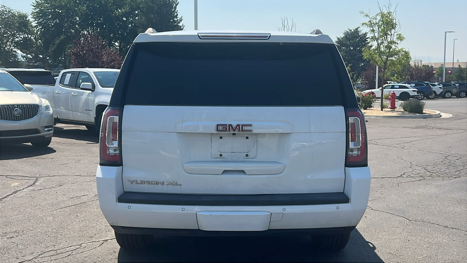 Thumbnail: 2019 GMC Yukon XL - 6