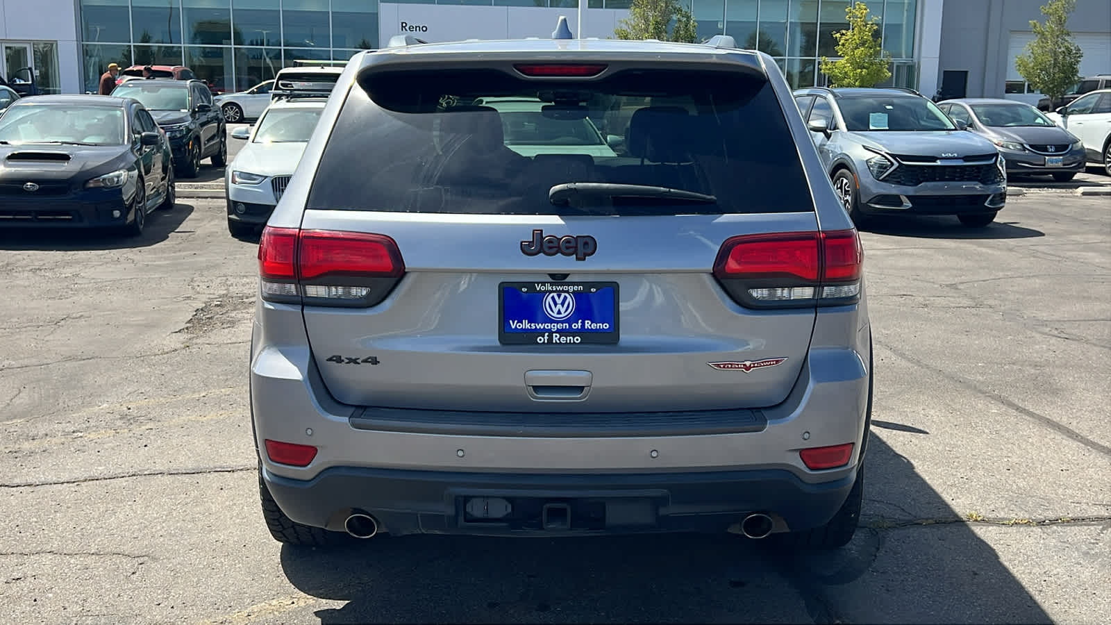 Thumbnail: 2020 Jeep Grand Cherokee - 6