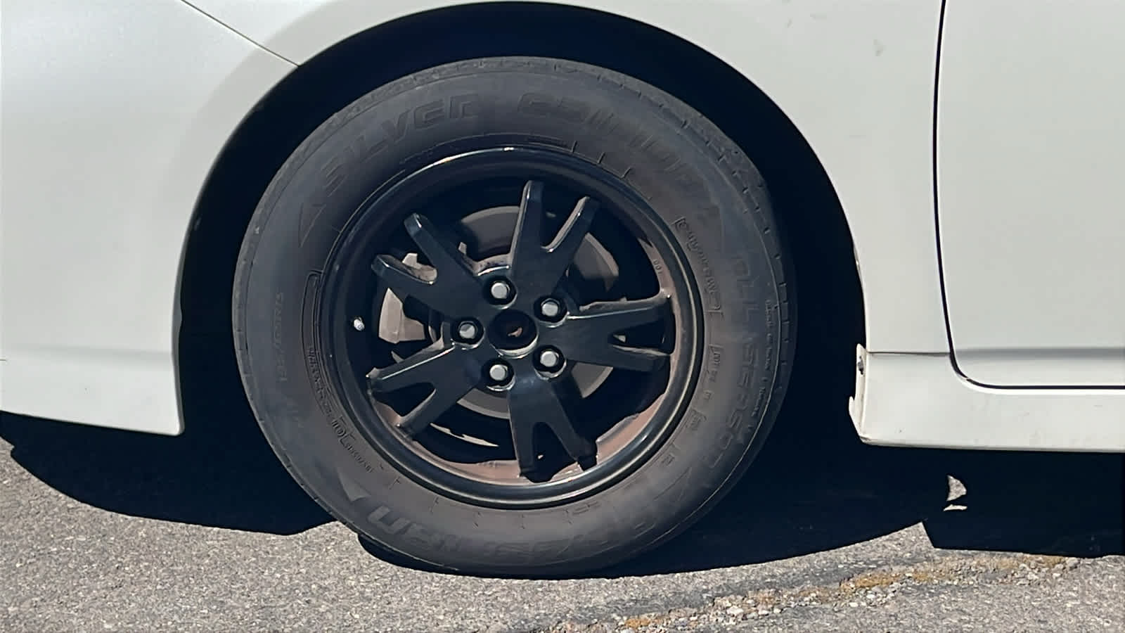 Thumbnail: 2015 Toyota Prius - 9