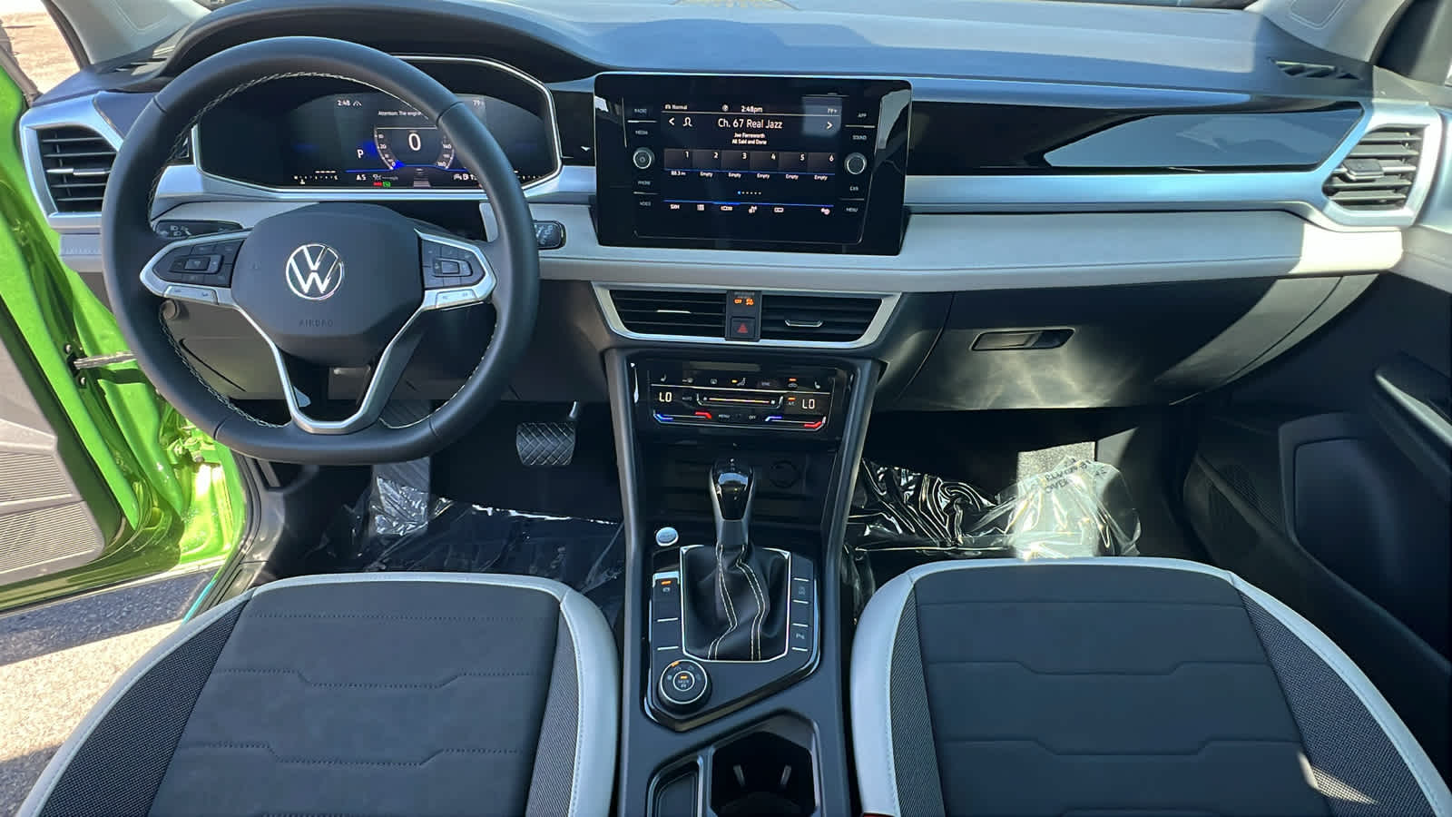 Thumbnail: 2025 Volkswagen Taos - 26