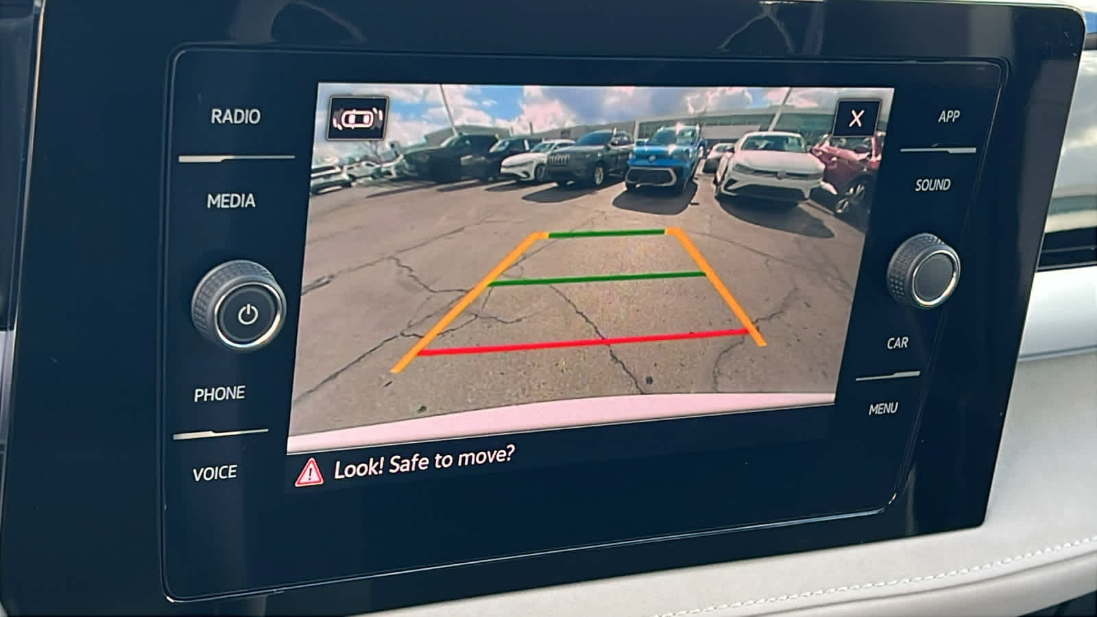 Thumbnail: 2025 Volkswagen Taos - 16