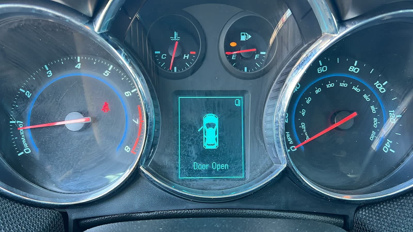 Thumbnail: 2013 Chevrolet Cruze - 21