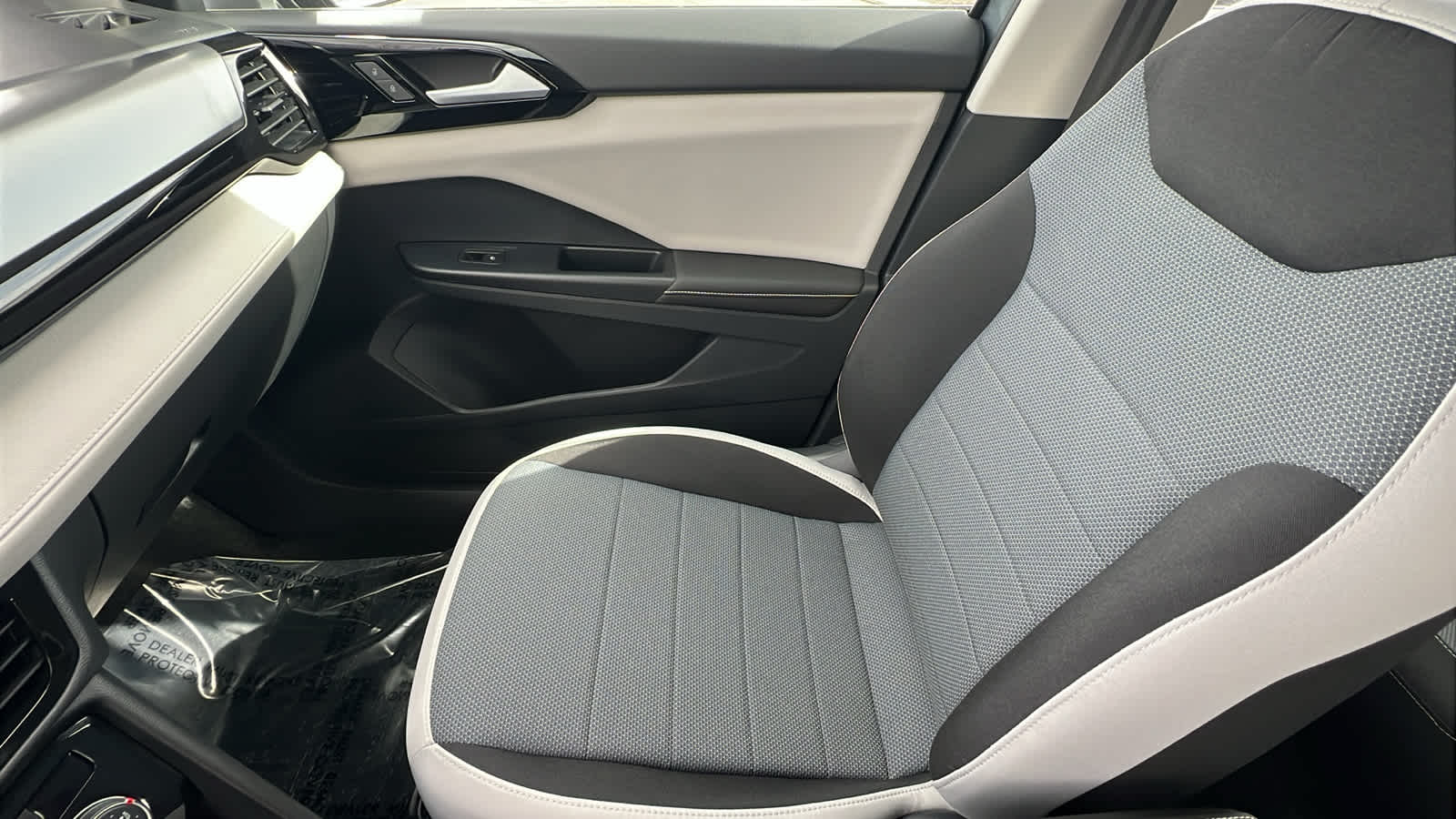 Thumbnail: 2026 Volkswagen Taos - 12