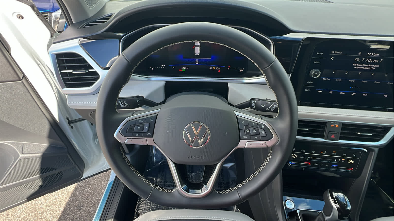 Thumbnail: 2025 Volkswagen Taos - 18