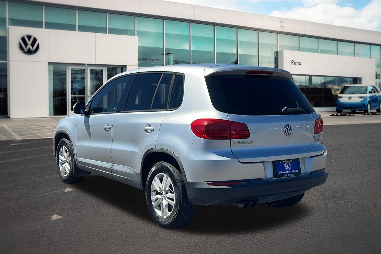 Thumbnail: 2013 Volkswagen Tiguan - 7