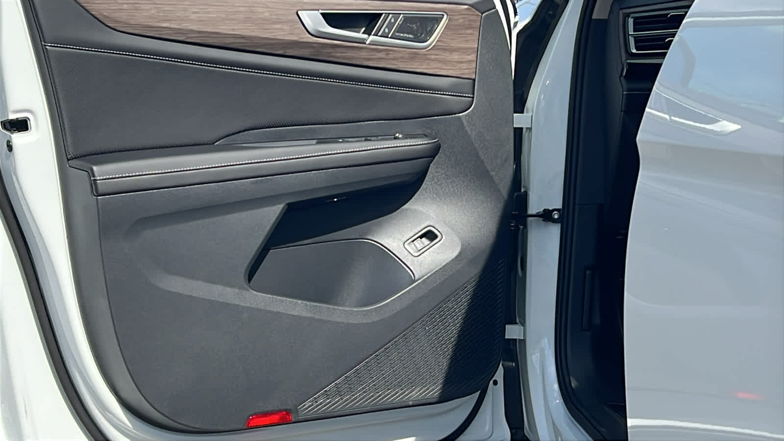 Thumbnail: 2026 Volkswagen Atlas - 23