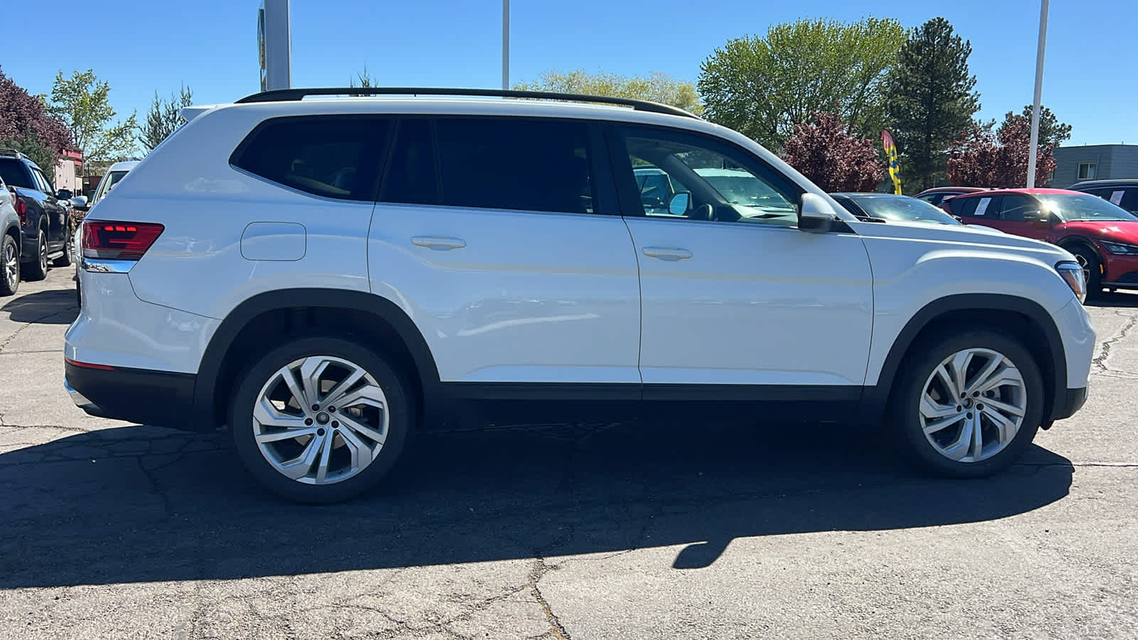 Thumbnail: 2021 Volkswagen Atlas - 4