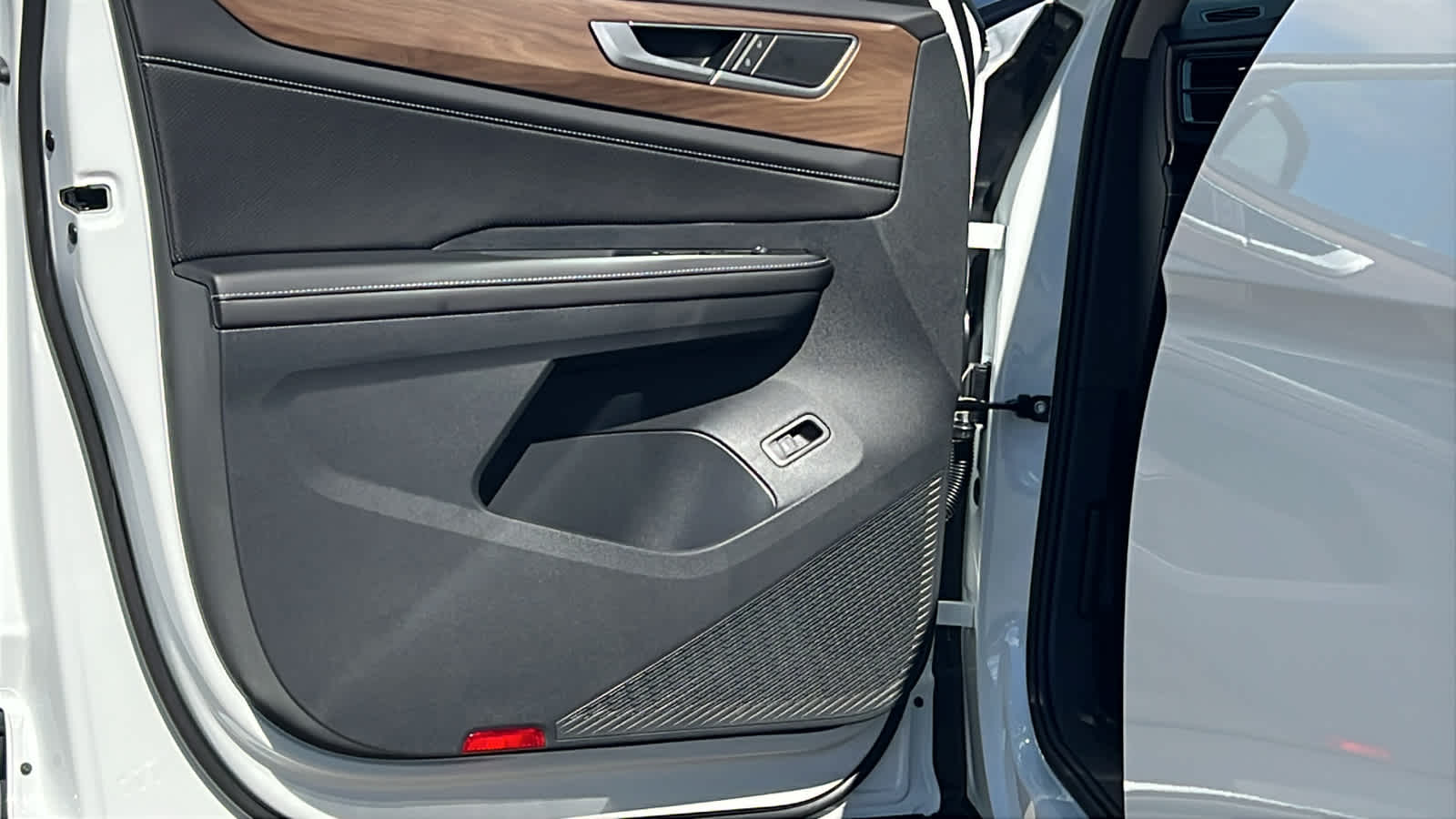 Thumbnail: 2026 Volkswagen Atlas - 23